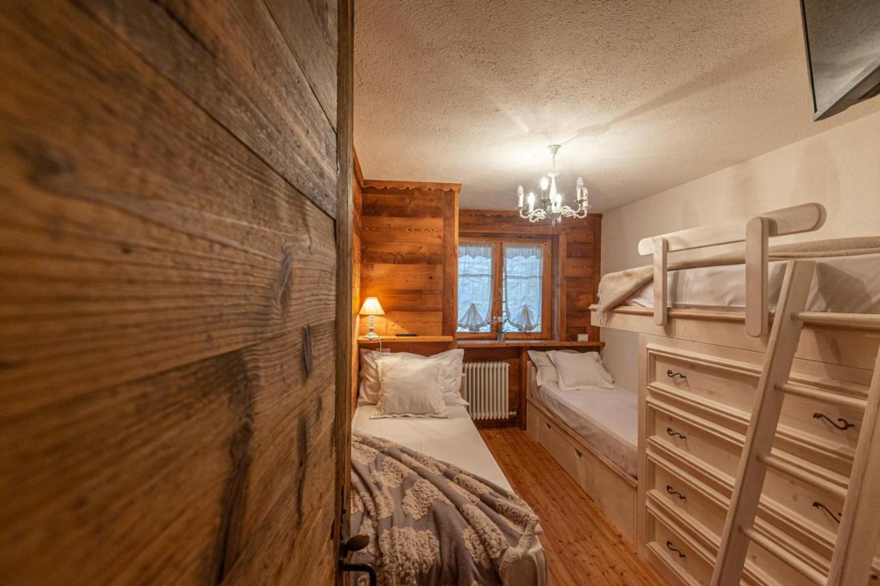 L'Atelier Du Temps - Le Petit Refuge Appartement Cogne Exterior foto