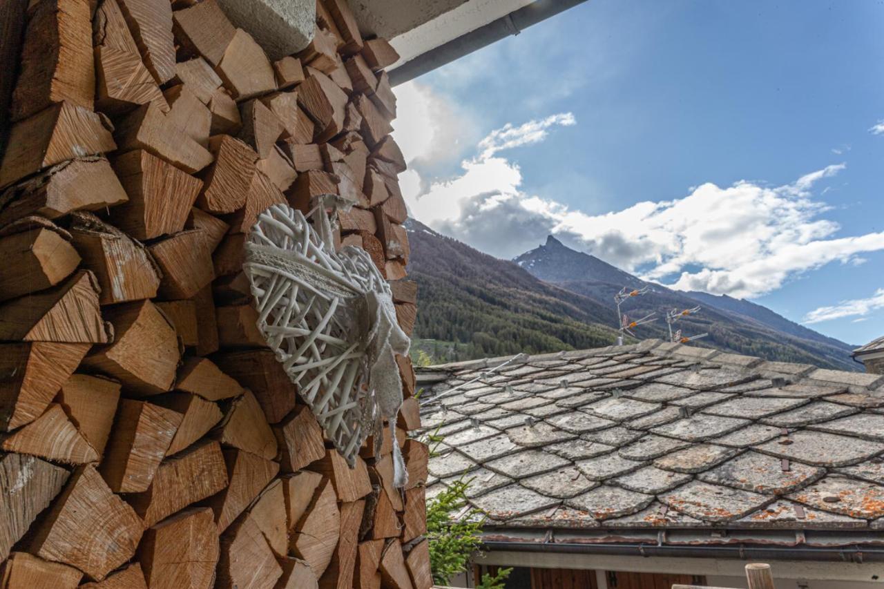 L'Atelier Du Temps - Le Petit Refuge Appartement Cogne Exterior foto